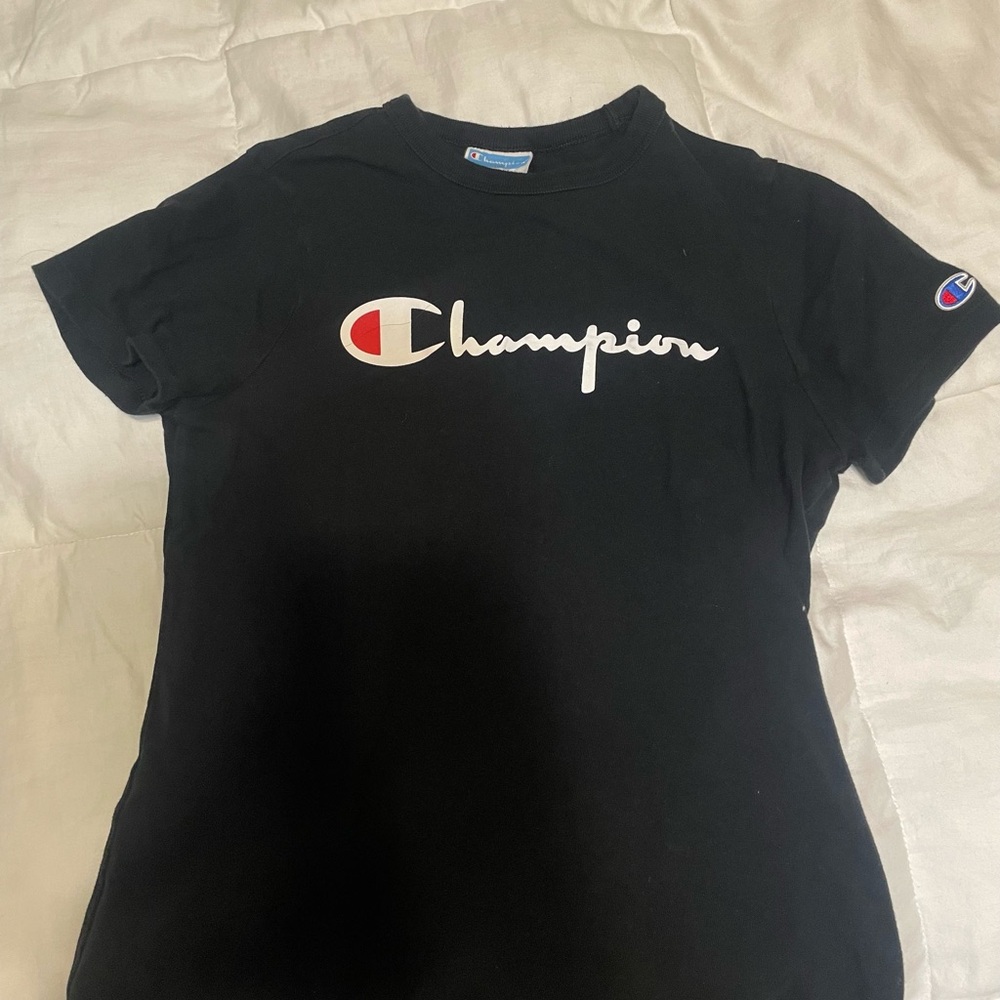Champion Small Black Tee